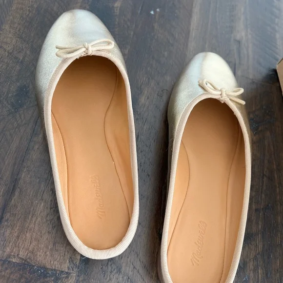 Madewell Metallic Gold Ballet Mules with Bow Detail - Picture 2 of 4